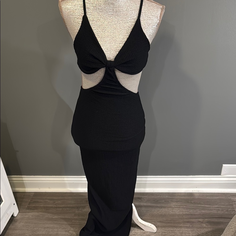Elegant Black Cut-Out Maxi Dress